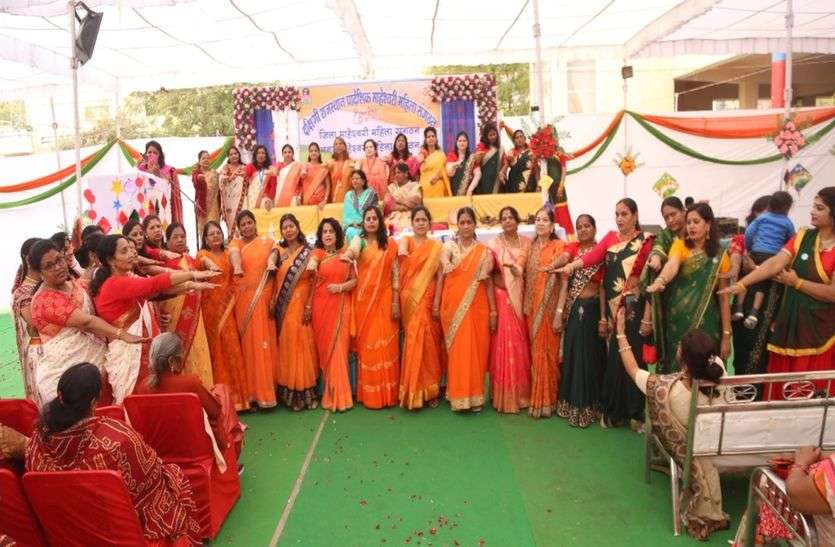 महिला शक्ति बने समाज को जोडऩे का सेतु महिला शक्ति बने समाज को जोडऩे का सेतु