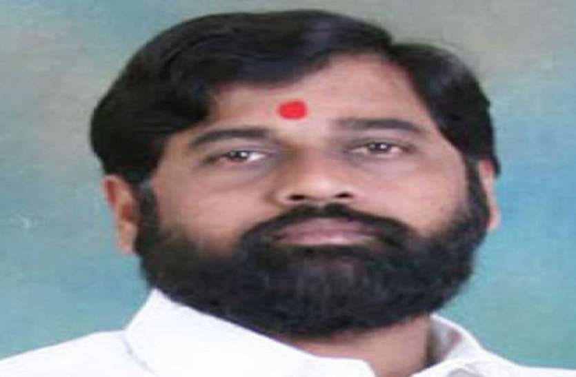 महाराष्ट्र: खत्म नहीं हो रहा मंत्रियों का असंतोष,नाराज हुए शिंदे महाराष्ट्र: खत्म नहीं हो रहा मंत्रियों का असंतोष,नाराज हुए शिंदे