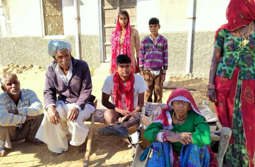 अपाहिज जिन्दगी अपाहिज कैलाश की मदद को उठे हाथ