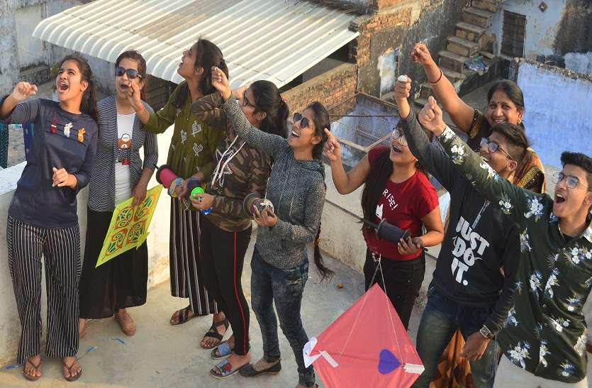 जानिए मकर संक्रांति और पतंग का कनेक्शन जानिए मकर संक्रांति और पतंग का कनेक्शन