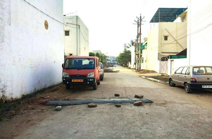 30 हजार की आबादी को झेलनी पड़ रही समस्या 30 हजार की आबादी को झेलनी पड़ रही समस्या