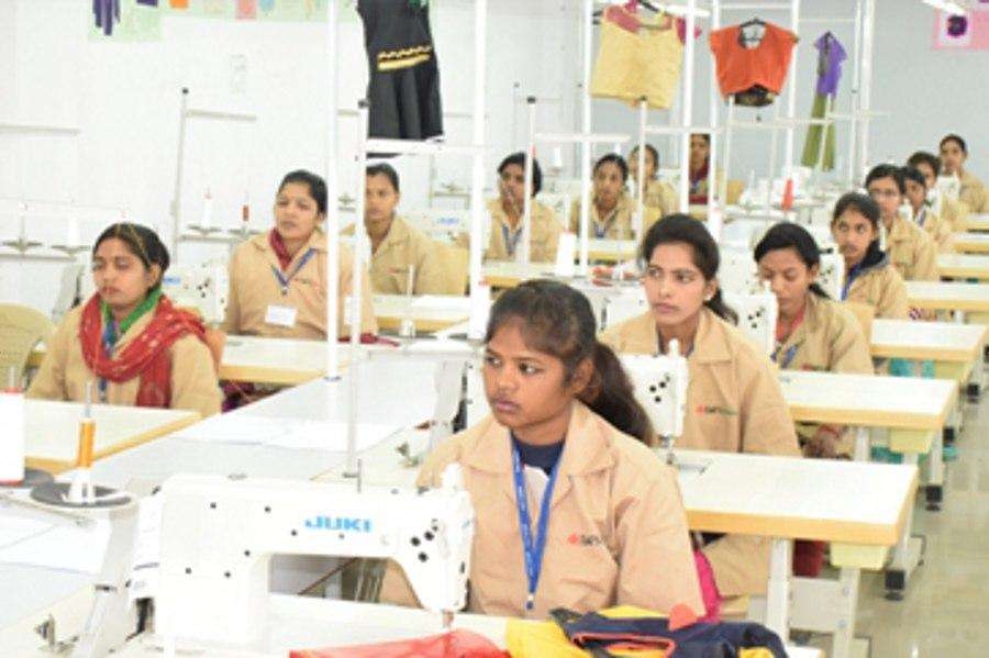 Singrauli Collector plans successful, youth get employment