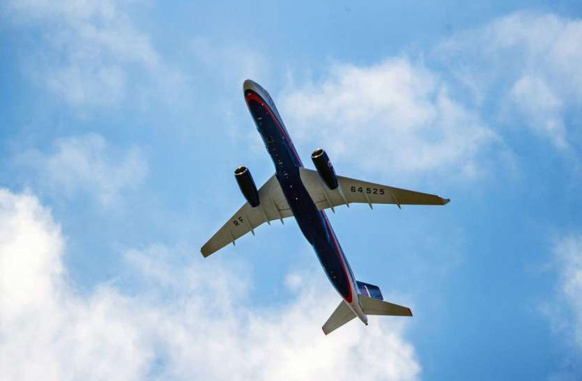 plane.jpg घरेलू उड़ान से आने वाले लोगों के क्वाॅॅॅॅॅॅॅरंटीन की पालना के लिए एयरपोर्ट पर 15 अधिकारी-कार्मिक नियुक्त