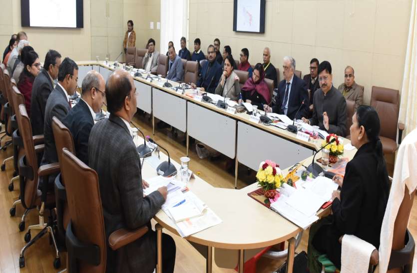 विद्यालयों में रिक्त शिक्षकों के पदों पर जल्द भर्ती हो : राज्यपाल विद्यालयों में रिक्त शिक्षकों के पदों पर जल्द भर्ती हो : राज्यपाल
