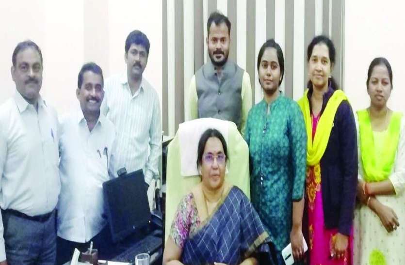 ईपीएफओ कार्यालय में राजभाषा कार्यान्वयन समिति की बैठक ईपीएफओ कार्यालय में राजभाषा कार्यान्वयन समिति की बैठक