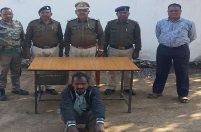 बेटे की चाहत में पति करना चाह रहा था दूसरी शादी, फिर पत्नी की बेरहमी से कर दी हत्या बेटे की चाहत में पति करना चाह रहा था दूसरी शादी, फिर पत्नी की बेरहमी से कर दी हत्या