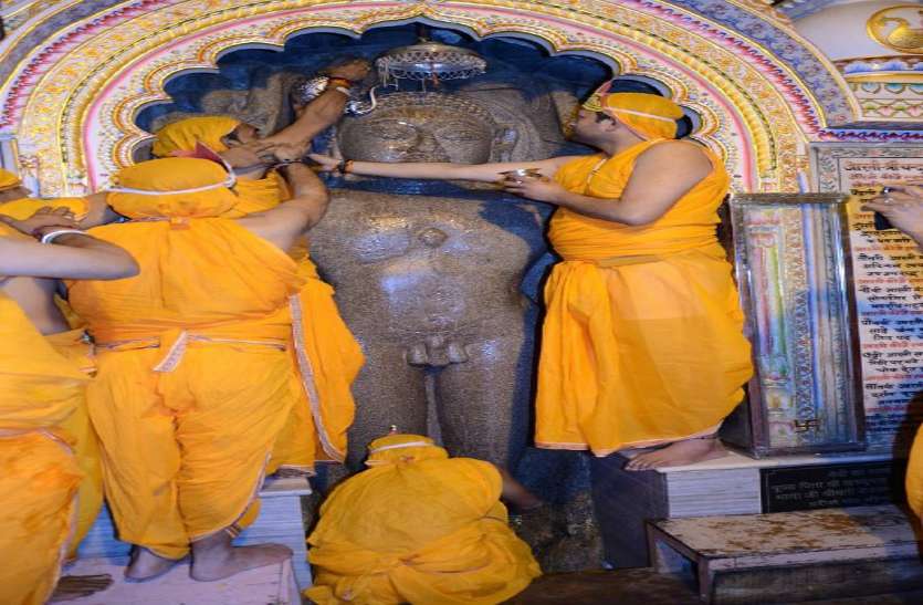 500 किलोमीटर की यात्रा कर सोनागिर पहुंचे आचार्य प्रसन्न सागर 500 किलोमीटर की यात्रा कर सोनागिर पहुंचे आचार्य प्रसन्न सागर