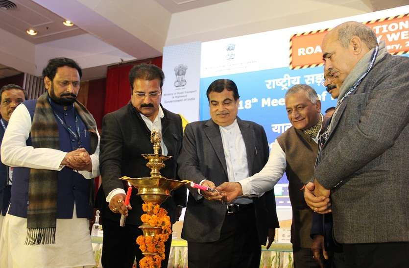 ग्रामीण परिवहन सेवा की बसों के घाटे की पूर्ति के लिए राज्य ने केन्द्र से मांगी मदद ग्रामीण परिवहन सेवा की बसों के घाटे की पूर्ति के लिए राज्य ने केन्द्र से मांगी मदद