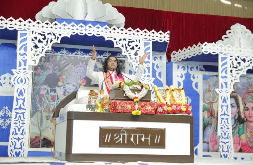 , सबसे बड़ी समस्या है सांस्कृतिक आतंकवाद: देवकीनंदन