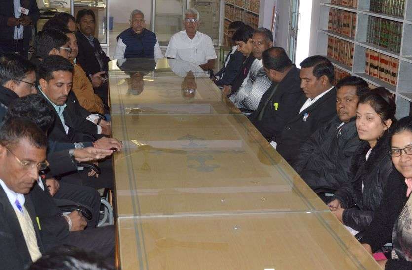 Pre Budget Talk : बजट से उम्मीदें अपार...मिनी सचिवालय, नवलगढ़ पुलिया का काम हो जल्द शुरू Pre Budget Talk : बजट से उम्मीदें अपार...मिनी सचिवालय, नवलगढ़ पुलिया का काम हो जल्द शुरू