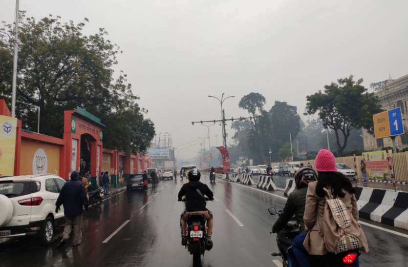अगले 24 घंटों तक भारी बारिश का अलर्ट, आठवीं तक सभी स्कूल बंद अगले 24 घंटें भारी बारिश का अलर्ट, आठवीं तक सभी स्कूल बंद