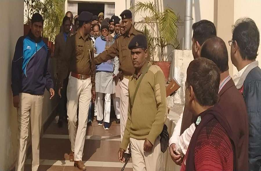चारा घोटाले में लालू प्रसाद यादव की कोर्ट में पेशी