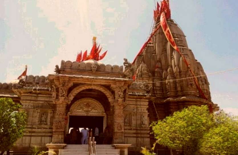 lord_shiva_temple.jpg भोलेनाथ की 'अर्धकाशी', यहां शिव के अंगूठे की होती है पूजा
