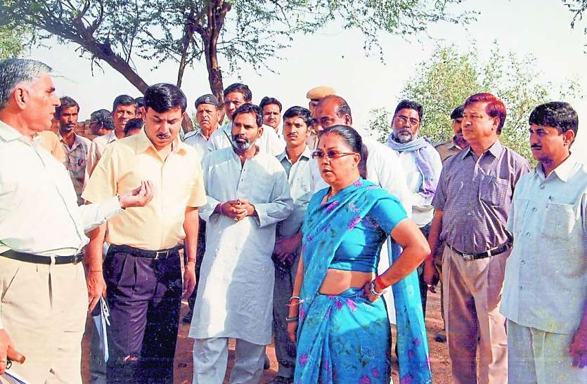 सीएम से लेकर मंत्री तक ने देखे हालात, गंदे पानी का दंश फिर भी समाधान नहीं सीएम से लेकर मंत्री तक ने देखे हालात, गंदे पानी का दंश फिर भी समाधान नहीं