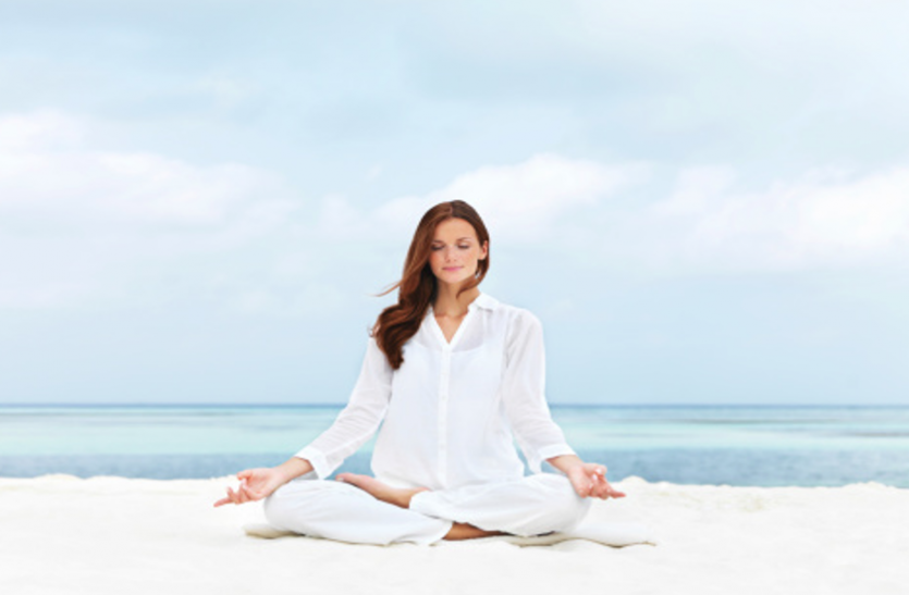 Yoga For Eyes In Hindi Yoga For Eyes: इन खास योगासनों से बढ़ाएं आंखों की रोशनी