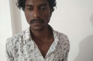 Stealing in three houses in one night एक रात में तीन घरों में किया था चोरी, लोगों ने सामान किया बरामद