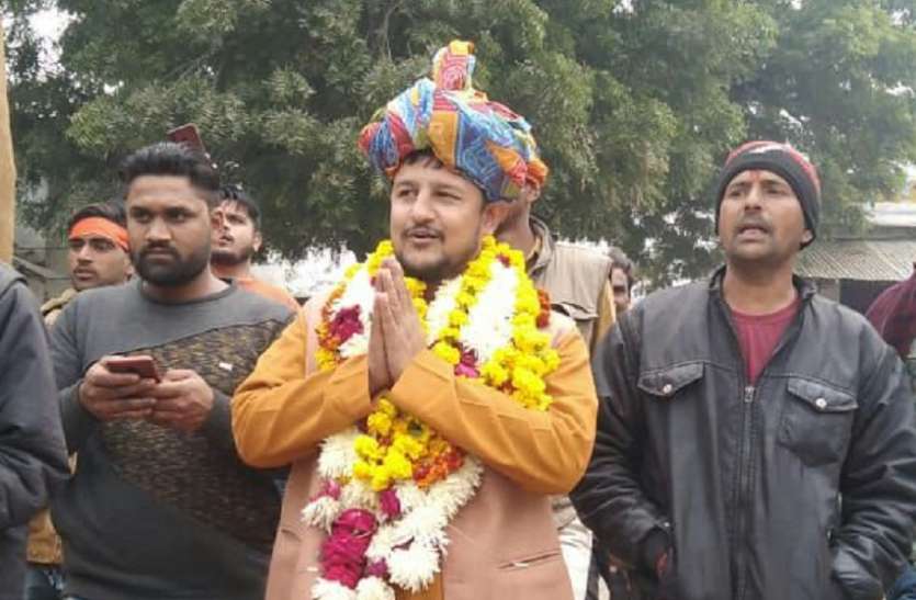 लो चुन ली गांव की सरकार, जानिए हाड़ौती की ग्राम पंचायतों में कौन बना सरपंच लो चुन ली गांव की सरकार' , जानिए हाड़ौती की ग्राम पंचायतों में कौन बना सरपंच