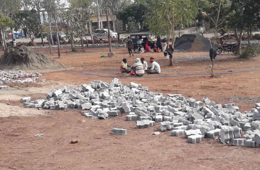 Wake Responsible: Work to improve Mandi campus started जागे जिम्मेदार : मंडी परिसर को संवारने का काम शुरू