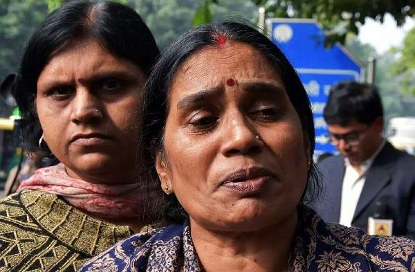 Asha Devi निर्भया की मां का BJP- AAP पर निशाना, PM मोदी से की इतनी बड़ी अपील