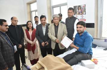200 people donated blood in the camp शिविर में 200 लोगों ने किया रक्तदान