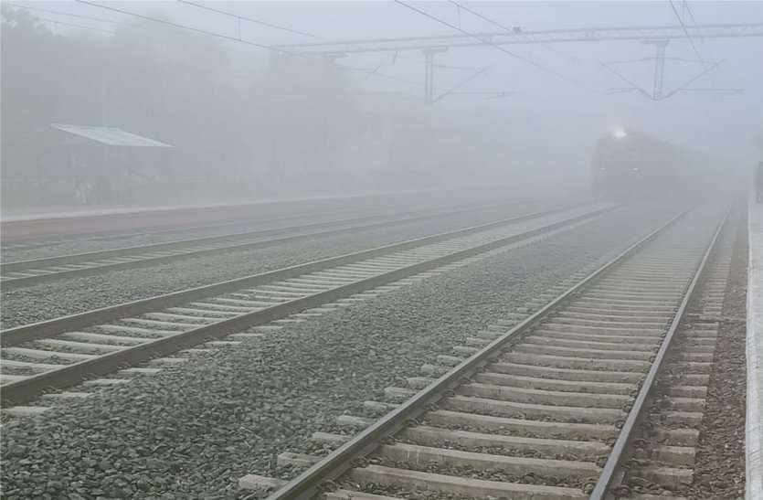 Know why ..? The headlight of the train engine had to be kept on to se