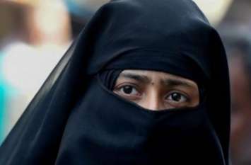 triple talaq case in shamli पति की डिमांड पूरी नहीं कर रही थी पत्नी, मायके में जाकर दे दिया तीन तलाक, देखें वीडियो