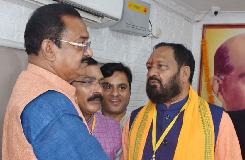 आसान नहीं है ओडिशा BJP अध्यक्ष समीर महंति की राह, सामने हैं यह कठिनाइयां आसान नहीं है ओडिशा BJP अध्यक्ष समीर महंति की राह, सामने हैं यह कठिनाइयां
