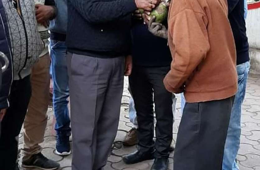 Here in the memory of Misabandi, SP did something that people were surprised यहां मीसाबंदी की स्मृति में एसपी ने किया ऐसा कुछ की लोग चकित रह गए