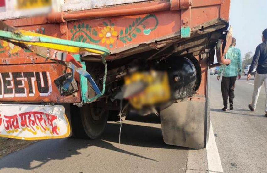 shabana azmi car accident by this car