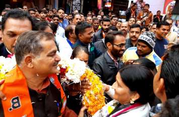 bjp president of kota took charge on monday भाजपा शहर अध्यक्ष सोनी ने संभाला कार्यभार, गुटबाजी में बंटी भाजपा दिखी एक मंच पर