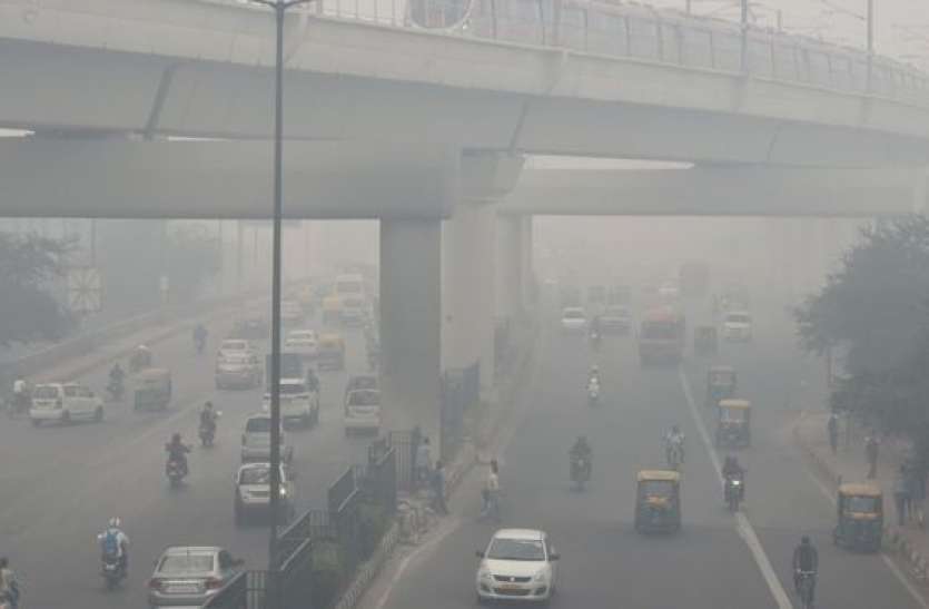 दिल्ली में छाया घना कोहरा,अगले दो दिन खराब रहेगा मौसम दिल्ली में छाया घना कोहरा,अगले दो दिन खराब रहेगा मौसम