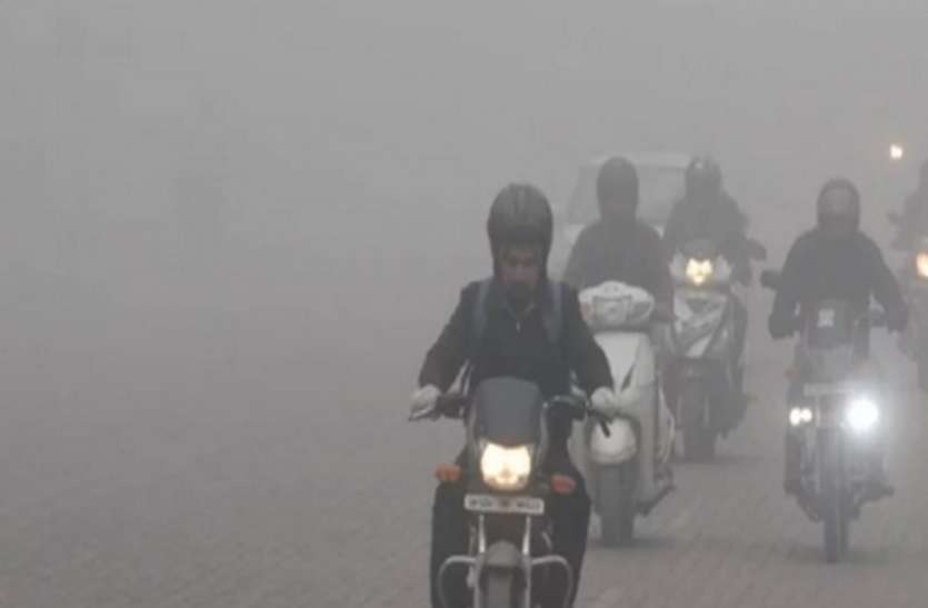 धूप के बाद भी नहीं कम हुआ ठंड का असर, मौसम विभाग का अलर्ट, पड़ेगी कड़ाके की ठंड धूप के बाद भी नहीं कम हुआ ठंड का असर, मौसम विभाग का अलर्ट, पड़ेगी कड़ाके की ठंड