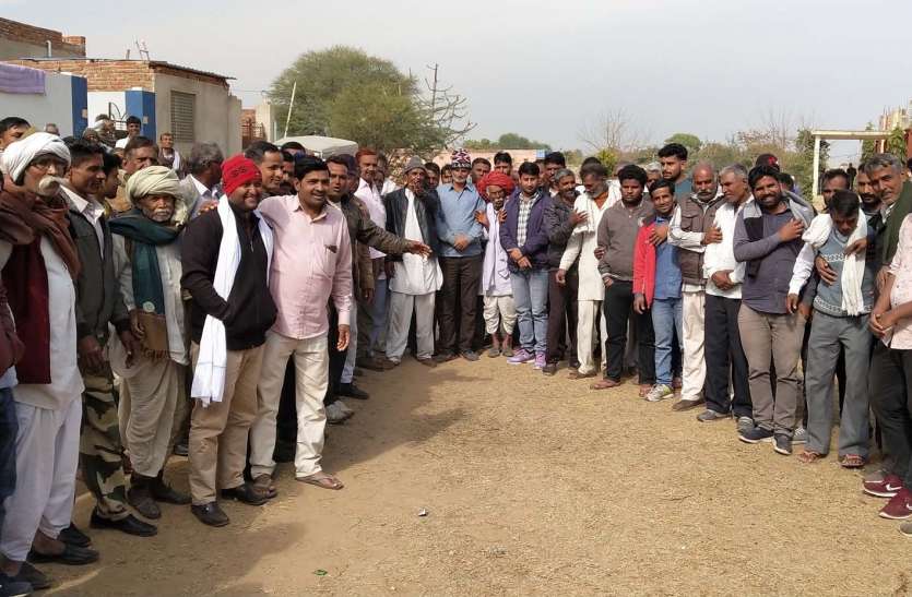 सरपंच—उपसरपंच के नाम तय, मतदाता सूची में नाम ही नहीं, चुनावों का बहिष्कार सरपंच—उपसरपंच के नाम तय, मतदाता सूची में नाम ही नहीं, चुनावों का बहिष्कार