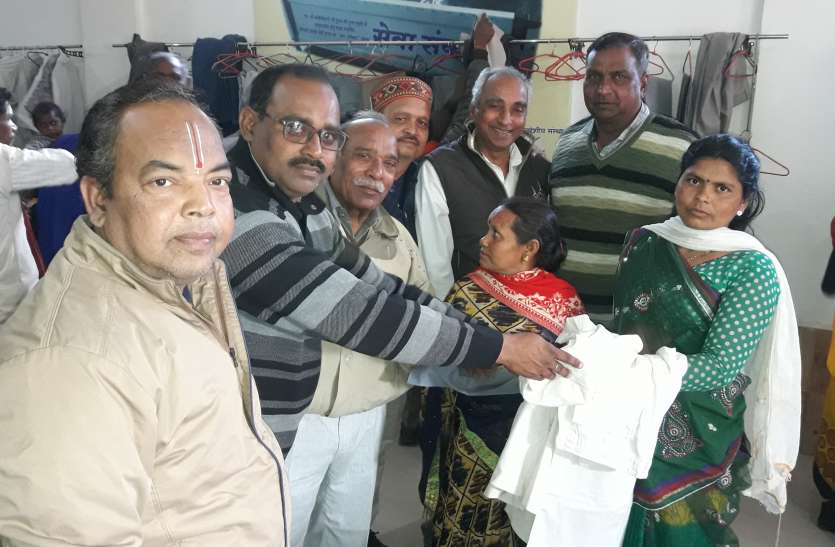 Service is the amazing lifeline of humanity ... सेवा मानवता की अद्भुत जीवन रेखा है...