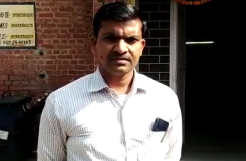 meerut VIDEO: बीमार घोड़े की मदद के लिए एनिमल केयर को किया फोन तो 10 सेकेंड में खाते से गायब हो गए एक लाख