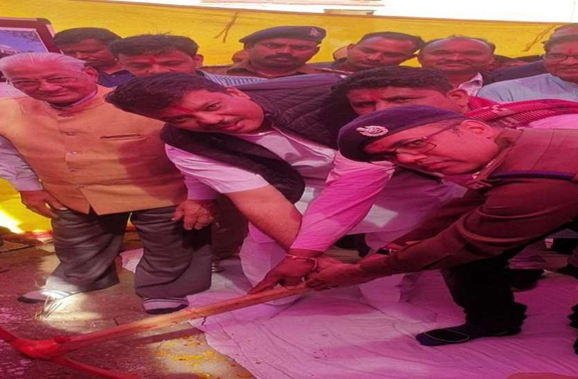 शुरू होगी बंद पड़ी ताराघाटी पेयजल परियोजना, एसडीएम को निर्देश शुरू होगी बंद पड़ी ताराघाटी पेयजल परियोजना, एसडीएम को निर्देश