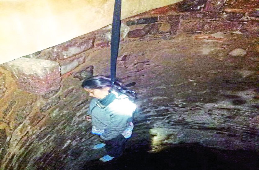 young girl commits suicide at well 