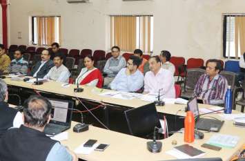 Dry rivers will have to be revitalized by increasing their water sourc सूखी नदियों को जल स्रोत बढ़ाकर देना होगा पुनर्जीवन