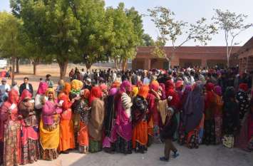See who has voted so far in the village panchayats of Mundwa and Ladnu जिले में मूण्डवा एवं लाडनू पंचायत समिति के ग्राम पंचायतों में देखिए अब तक किसने, कितना किया मतदान