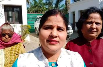 Priyanka Gandhi said this to women district president in response to women meeting with Congress party general secretary महिलाओं ने कांग्रेस पार्टी की महासचिव से की मुलाकात, तो जवाब में प्रियंका गांधी ने महिला जिलाध्यक्ष से कही यह बात