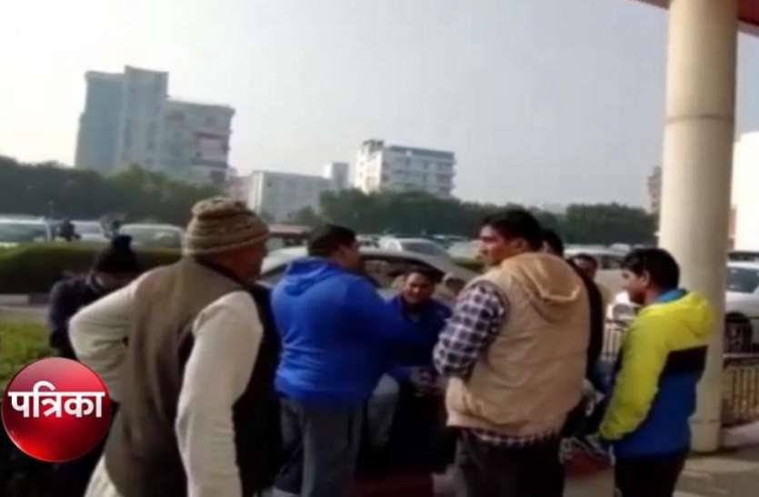 screenshot_from_2020-01-23_14-17-46.jpg VIDEO: बीमारी और डिप्रेशन के चलते युवक ने की आत्महत्या, परिजन बोले- कभी नहीं सोचा था ऐसा