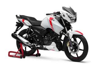 TVS Apache RTR 160 mlaunched with bs6 engine पहले से धांसू इंजन के साथ लॉन्च हुई TVS Apache RTR 160, कीमत में भी हुआ इजाफा