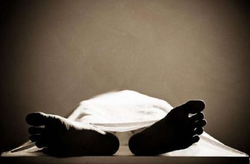 death case ऑटो व लॉरी के भिड़ंत में दो लोगों की मौत