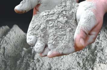 Cement prices increased twice in 20 days cement rate-- 20 दिन में दो बार बढ गए सीमेंट के दाम