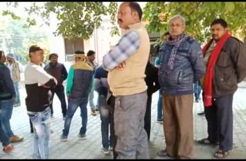 narendra yadav murder in azamgarh कपड़ा व्यवसायी नरेन्द्र यादव की हत्या, पुलिस बता रही दुर्घटना
