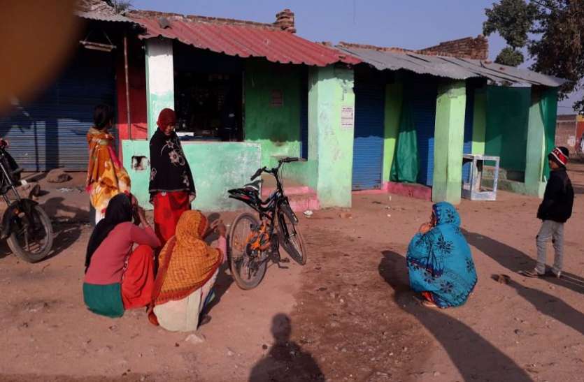 Police engaged in investigation दो दुकानों को बनाया चोरों ने निशाना, पुलिस जुटी जांच में