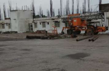 Singrauli PWD department under pressure from contractor ठेकेदार के दबाव में पीडब्ल्यूडी महकमा, समय पर पूरा नहीं करा पा रहे काम, जानिए क्या है वजह