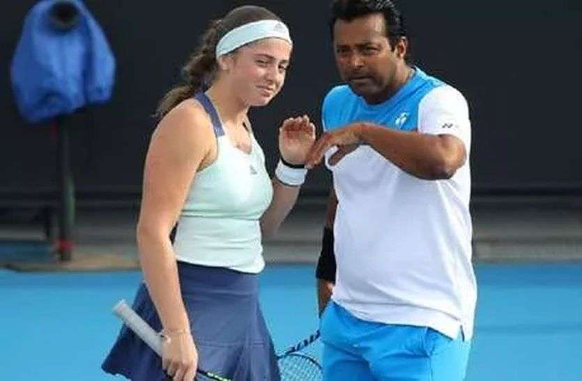 Leander Paes jelena ostapenko ऑस्ट्रेलियन ओपन : लिएंडर पेस भी हुए बाहर, आखिरी उम्मीद रोहन बोपन्ना से