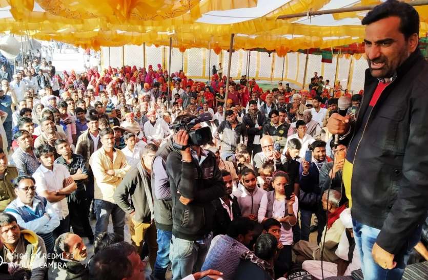 hanuman beniwal ,MP Hanuman Beniwal हनुमान बेनीवाल के तल्ख तेवरों से गर्माने लगी मारवाड़ की सियासत,आज करेंगे जोधपुर कलक्टर कार्यालय पर प्रदर्शन