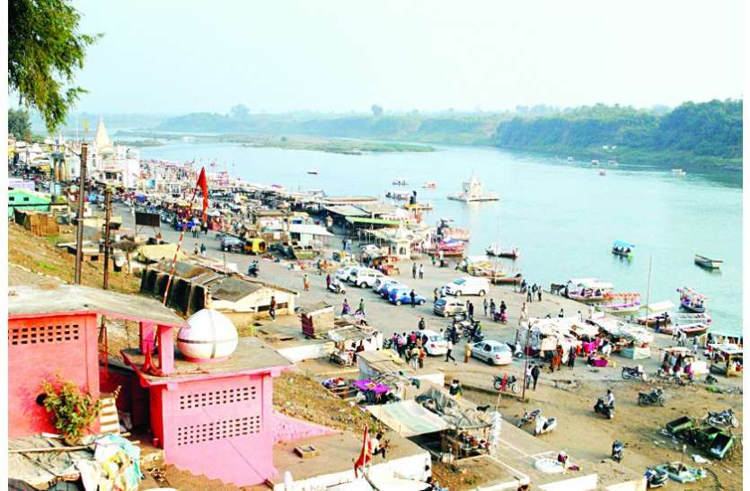 The Narmada river Gwarighat कुम्भ में शाही स्नान 3 मार्च को, बरगी डैम से छोड़ा जा रहा 3521 क्यूसेक पानी